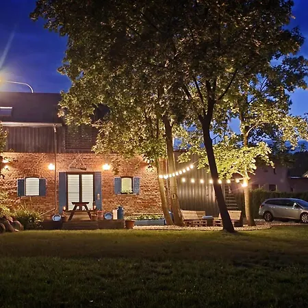 Stara Olejarnia * 노베 미아스토 루바프스키에